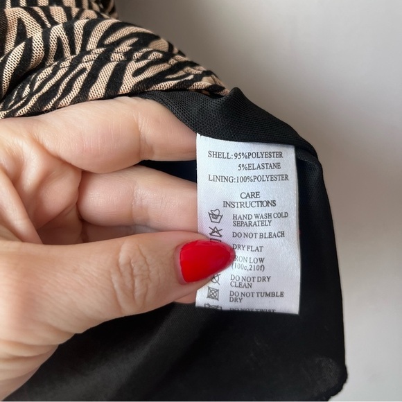 Motel Geneva Bodycon Dress in Tiger Net Tan M - Picture 7 of 8